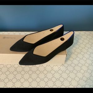 Rothy’s The Point Black Solid